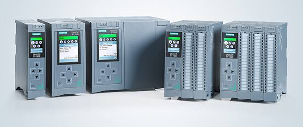 Siemens SIMATIC PLC 和自動化系統的圖片