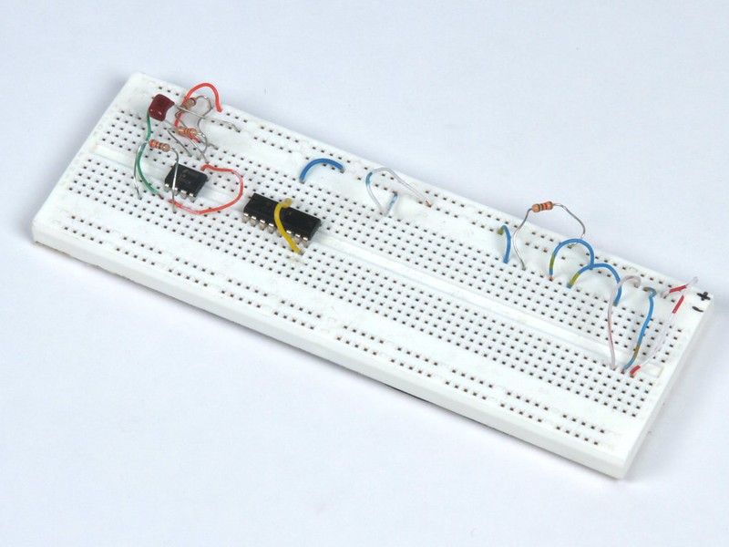 Wiring on a breadboard