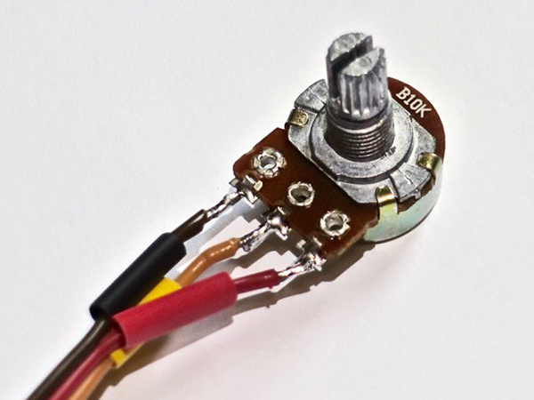 The 10K potentiometer solder connection