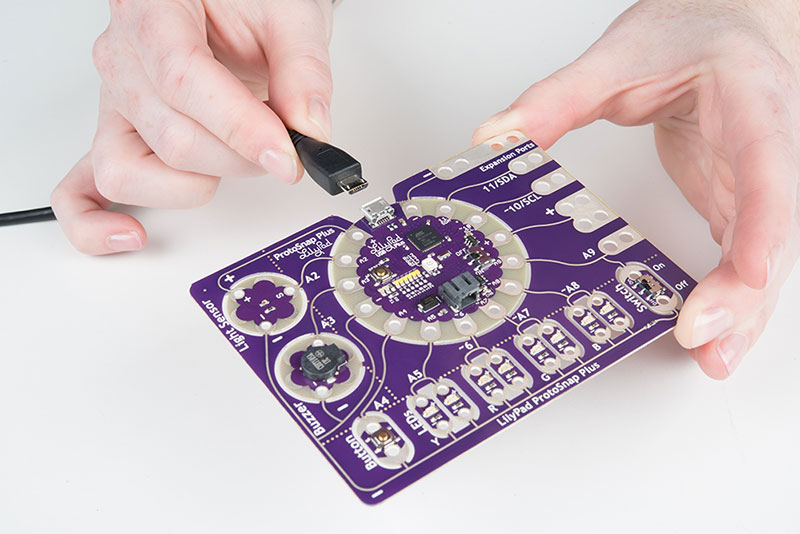 Connect the LilyPad ProtoSnap Plus to computer