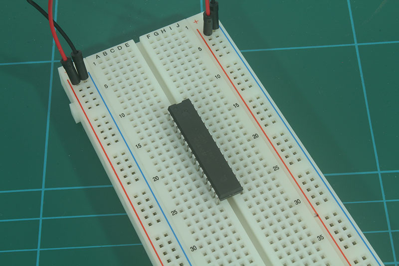 Build%20Your%20Own%20Arduino%20Breadboard%20-%20Figure%207