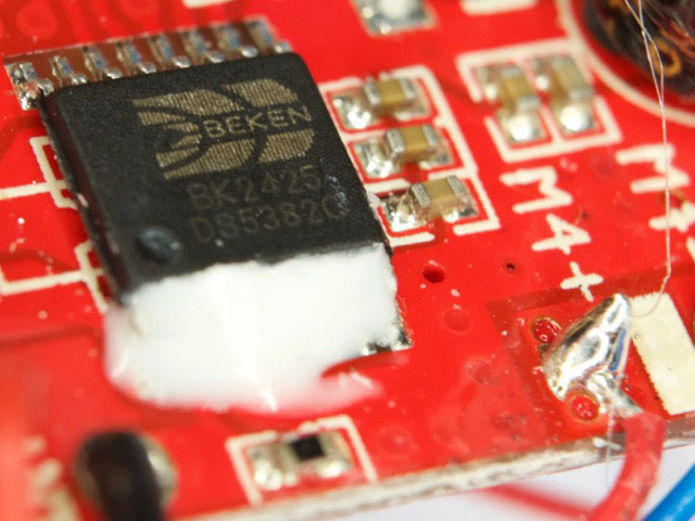 The Beken 2.4GHz transceiver 