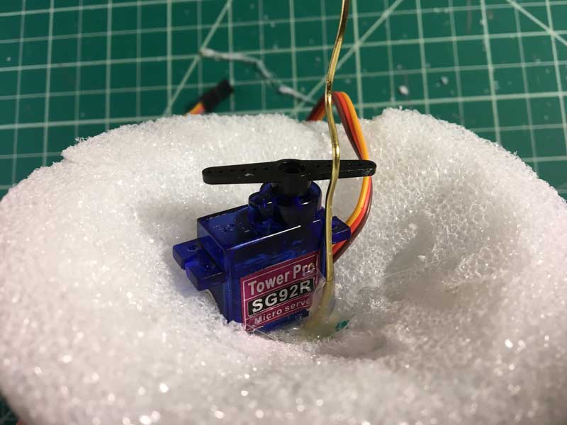 Creating the servo pushing wire mechanism