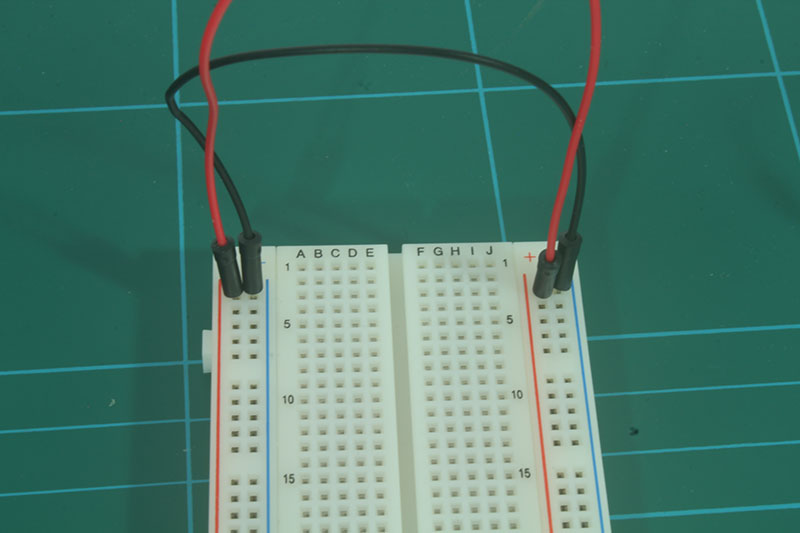 Build%20Your%20Own%20Arduino%20Breadboard%20-%20Figure%204